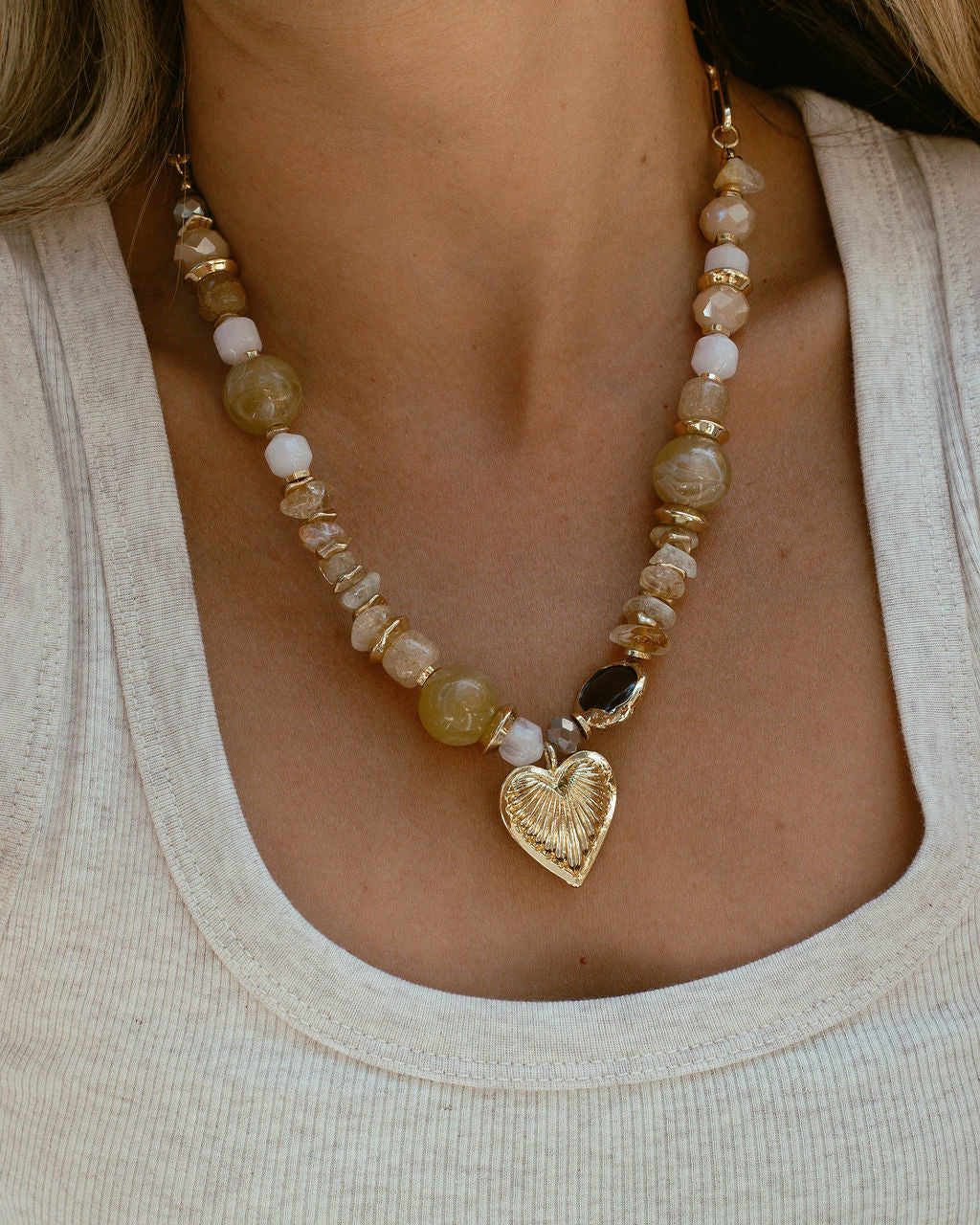 Amour Necklace